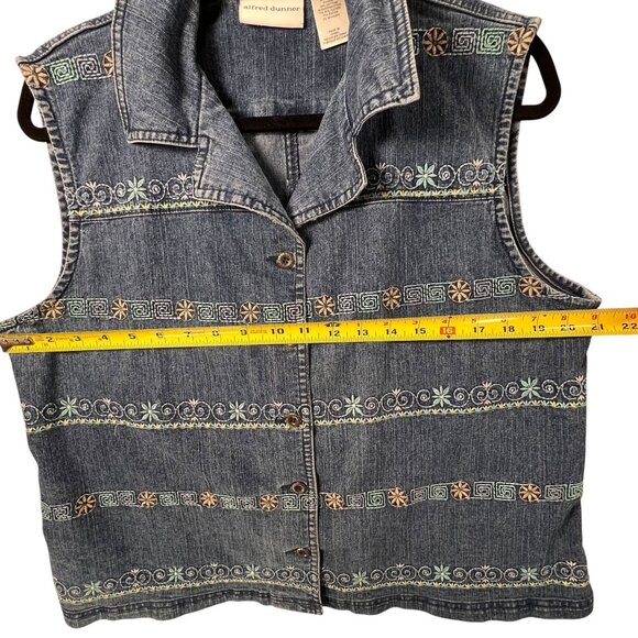 Alfred Dunner Womens Embroidered Denim Vest Size 12 Button Front Sleeveless - Picture 12 of 13